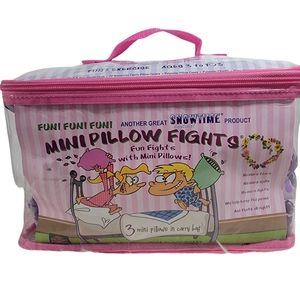 Mini Pillow Fight Fun Pink Hearts 3 Mini Pillows in carry bag New